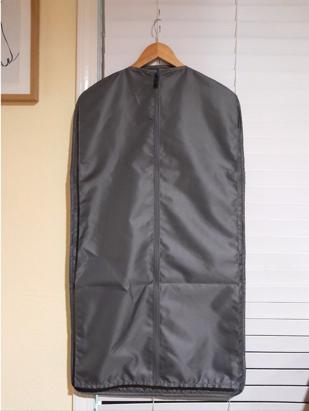 TUMI lightweight foldable hanging travel shirt garment bag